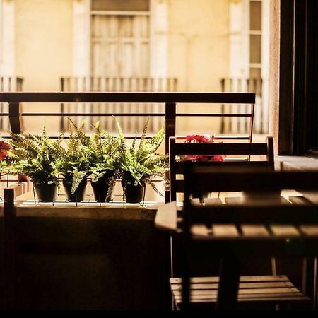 Central Station. Free Wifi & Terrace Валенсия Екстериор снимка
